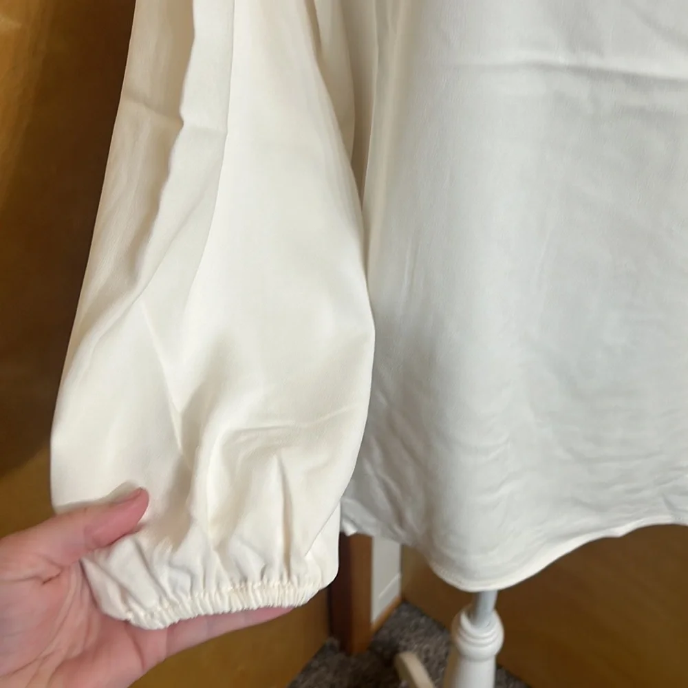 NWT J. Crew Puff Sleeve Satin-Back Crepe Top